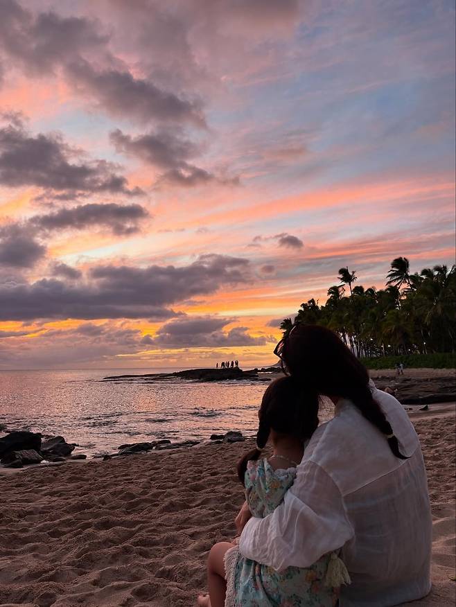 최지우 인스타그램 캡처.