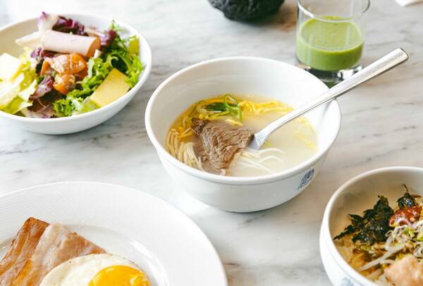 설렁탕이 준비되는 조식