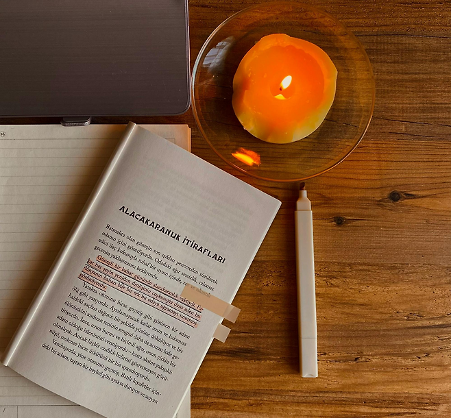 양초와 책