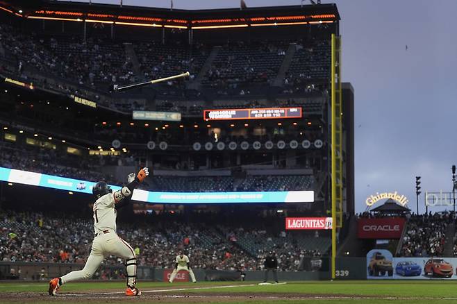 이정후는 13일(한국 시간) 미국 캘리포니아주 샌프란시스코 오라클 파크에서 열린 2025 메이저리그(ML) 정규시즌 샌디에이고전 7번 중견수로 선발 출전해 1안타를 기록했다. 사진 | AP 연합뉴스