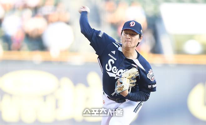 두산 선발투수 곽빈이 7일 서울 잠실구장에서 열린 2025 KBO리그 LG와 경기에서 역투하고 있다. 잠실 | 최승섭기자 thunder@sportsseoul.com