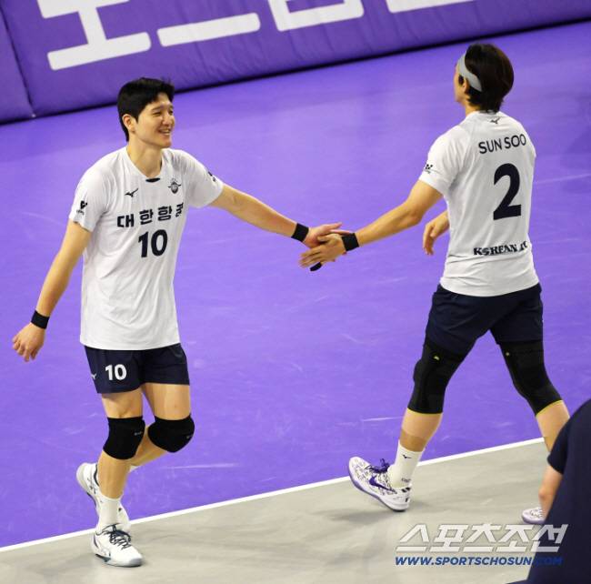 정지석(왼쪽)과 한선수. 인천=박재만 기자 pjm@sportschosun.com