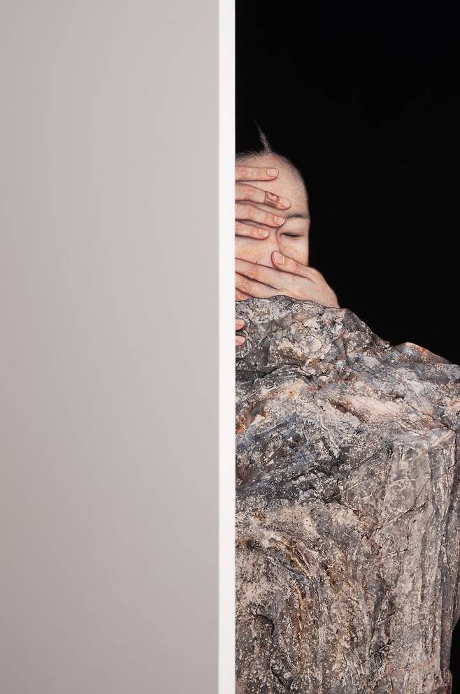 이진주, 겹쳐진-사라진 Layered-Erased(detail), 2025, 56x37x200(h)cm  *재판매 및 DB 금지