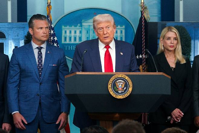 워싱턴 DC 치안 강화 대책 발표하는 트럼프. 연합뉴스