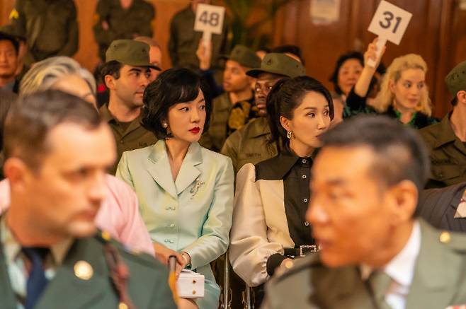 디즈니+ 시리즈 '파인: 촌뜨기들'. 월트디즈니 컴퍼니 코리아 제공