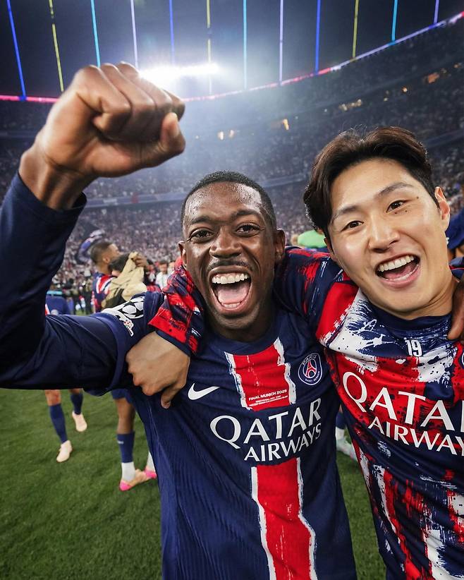 PSG 이강인(오른쪽)은 14일(한국시간) 이탈리아 우디네에서 열릴 토트넘과 UEFA 슈퍼컵을 통해 자신의 존재가치를 확인시킬 필요가 있다. 사진출처｜PSG 페이스북