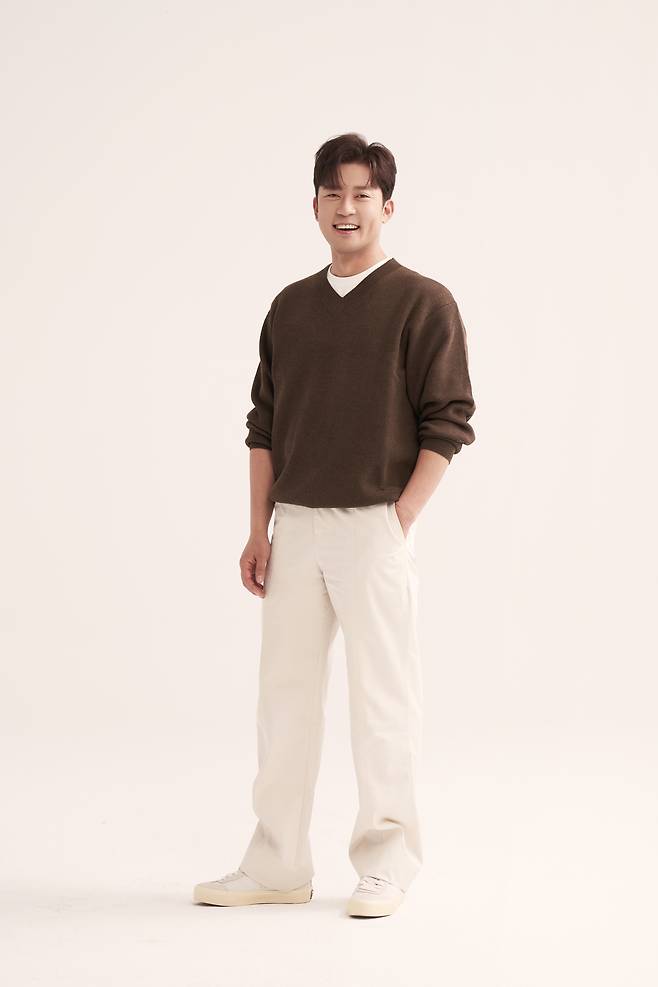 MBC 예능 ‘나 혼자 산다’ ‘구해줘! 홈즈’와 JTBC 디지털 스튜디오 제작 웹 예능 ‘흙심인대호’에 출연 중인 방송인 김대호. 사진 원헌드레드