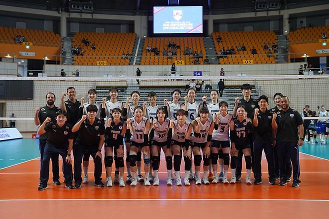 진주 국제대회에 출전한 한국 여자배구 대표팀  [대한배구협회 제공. 재판매 및 DB 금지]