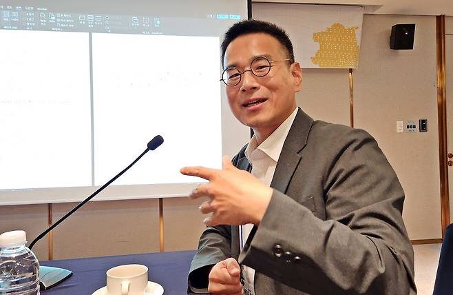 - 저작권법을 이해하기 위해서는 아이디어와 표현을 구분할 필요가 있다&nbsp;