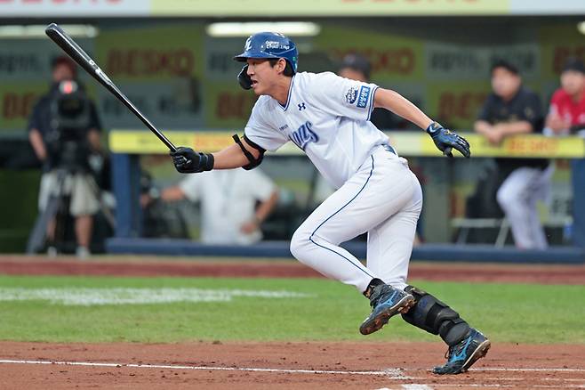 삼성 구자욱이 13일 대구삼성라이온즈파크에서 열린 2025 KBO리그 KIA전에서 타격하고 있다. 사진 | 삼성 라이온즈