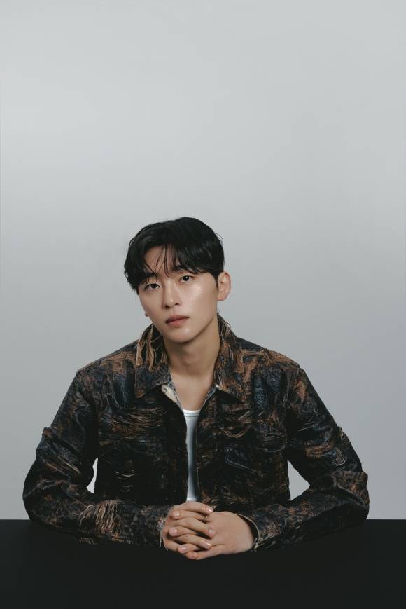 그룹 블랙핑크의 대표곡을 만든 프로듀서 알티(R.Tee)가 알티스트 레이블을 설립하고 첫 곡으로 '담다디'를 10일 발매한다. '담다디'에는 아이들의 전소연이 피처링으로 참여했다./알티스트 레이블