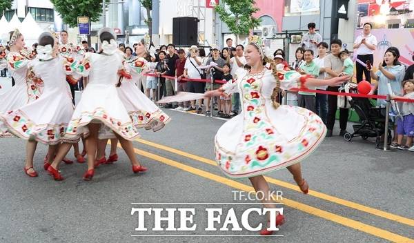 2025 대전 0시 축제 시간여행 퍼레이드 모습./대전시