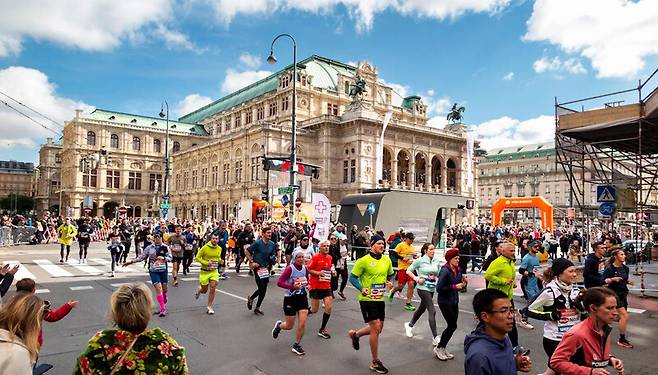 지난 4월에 열린 ‘비엔나 시티 마라톤’(Vienna City Marathon). 대회 누리집 화면 갈무리