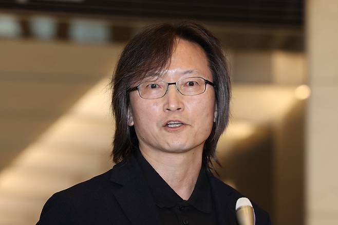 주병기 공정거래위원장 내정자가 14일 인사 청문 준비 사무실이 있는 서울 중구 대한상공회의소로 출근하며 지명 소감을 밝히고 있다. 연합뉴스