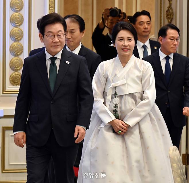 이재명 대통령과 김혜경 여사가 14일 청와대 영빈관에서 열린 광복 ‘80주년, 대통령의 초대’ 행사에 참석하고 있다. 대통령실사진기자단