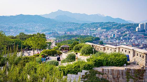 Naksan Park, a backdrop of “KPop Demon Hunters” [BAEK JONG-HYUN]