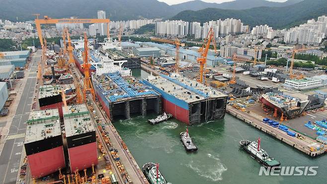 [거제=뉴시스] 신정철 기자= 한화오션 거제사업장 전경.(사진=뉴시스DB).2024.01.24. sin@newsis.com