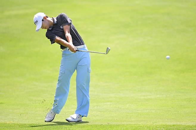 박성현이 15일 미국 오리건주 포틀랜드의 컬럼비아 에지워터 컨트리클럽에서 열린 LPGA투어 스탠더드 포틀랜드 클랙식 1라운드 7번 홀에서 샷을 날리고 있다.   포틀랜드 | AFP연합뉴스