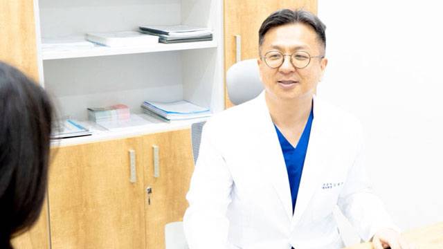 김영수 원장|출처: 김영수연합의원