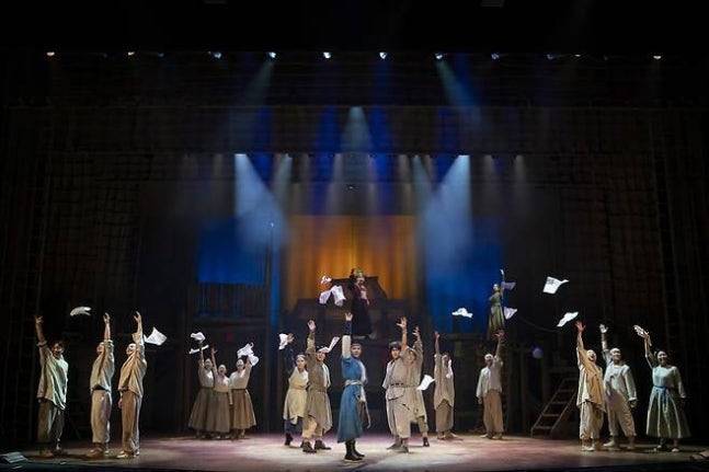 뮤지컬 ‘스웨그에이지 외쳐, 조선!’은 한국의 전통문화와 현대문화를 합친 가장 한국적인 뮤지컬 작품으로 꼽힌다. 사진 | PL엔터테인먼트