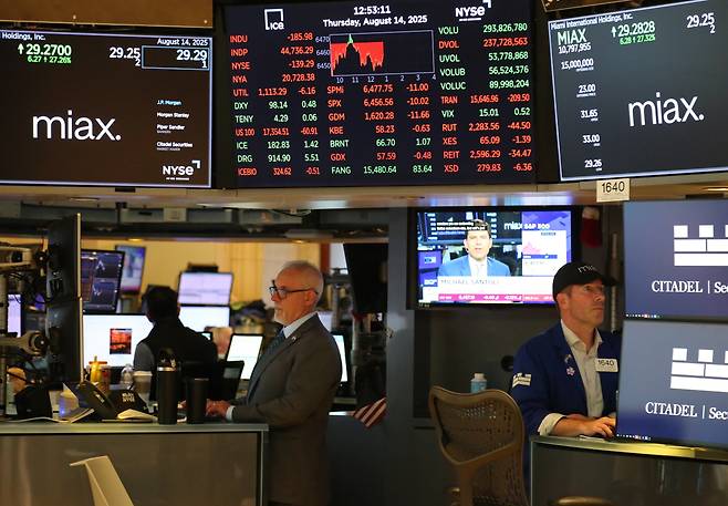 2025년 8월 15일(현지시각) 증권거래소 모습. /연합뉴스