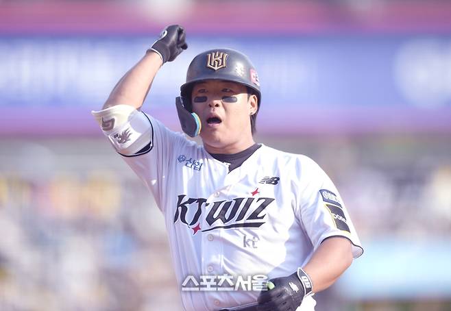 KT 강백호가 환호하는 모습. 수원 | 최승섭기자 thunder@sportsseoul.com