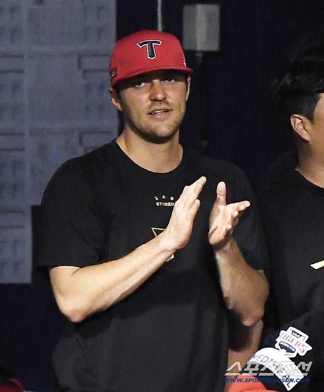 김태군의 솔로포에 다시 희망을 찾은 네일