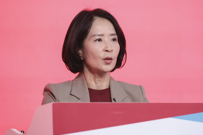 최수진 국민의힘 최고위원 후보가 18일 오후 서울 강서구 ASSA 아트홀에서 열린 첫 8·22 전당대회 최고위원 방송토론회에서 기조발언을 하고 있다. ⓒ최수진 의원실