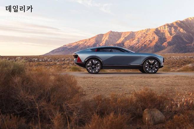 캐딜락, 엘리베이티드 벨로시티(Elevated Velocity) 콘셉트카 (고성능 럭셔리 크로스오버)