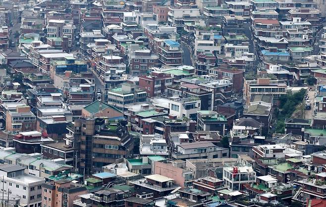 서울 용산구 남산 바라본 빌라촌. 뉴시스