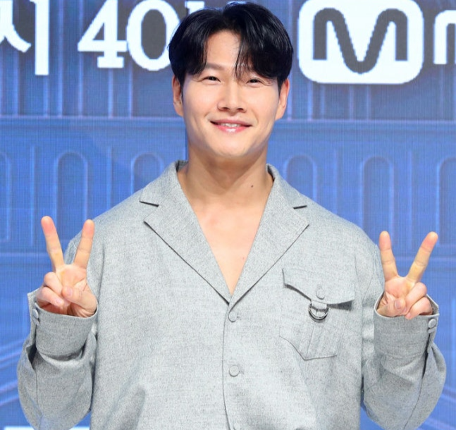 가수 김종국