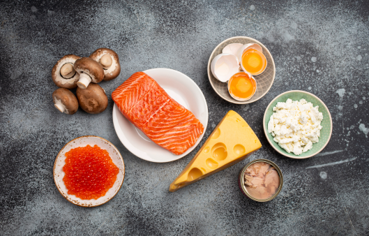 비타민 D가 풍부한 식품으로는 연어, 참치, 고등어 등 지방이 많은 생선이 대표적이다. 클립아트코리아