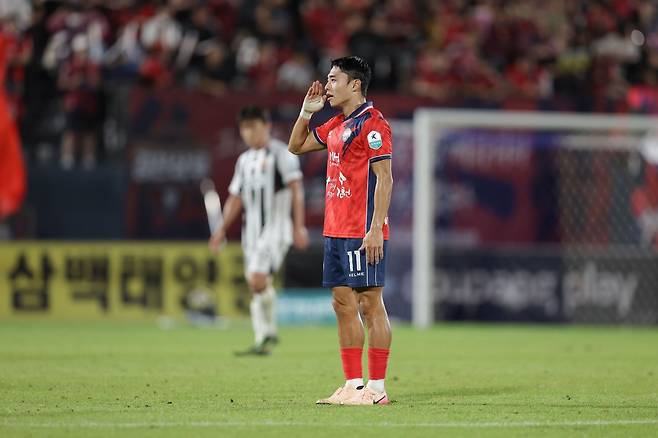 이동준은 17일 서울과 홈경기에서 팀의 5번째 골을 성공시키며 6-2 대승에 기여했다. 9일 강원과 원정경기 도중 아내가 아들을 출산해 새 아빠가 된 그는 새로운 동기부여로 축구인생 2막을 준비한다. 사진제공｜한국프로축구연맹