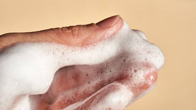 아토피피부염 환자는 샤워 시 보습에 신경 써야 한다｜출처: 게티이미지뱅크