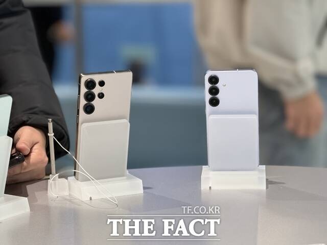 삼성전자가 '갤럭시S25' 시리즈의 인기에 힘입어 1~7월 국내 누적 판매량 기준 점유율 80%를 돌파한 것으로 나타났다. /이성락 기자