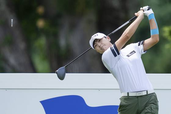 LPGA 투어 포틀랜드 클래식에서 티샷을 하는 박성현. 대회를 공동 7위로 마친 박성현은 6년 만에 ‘톱 10’에 진입하며 부활의 신호탄을 쐈다. [AP=연합뉴스]