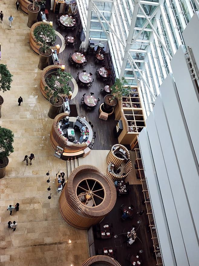 마리나 베이 샌즈 로비 공간