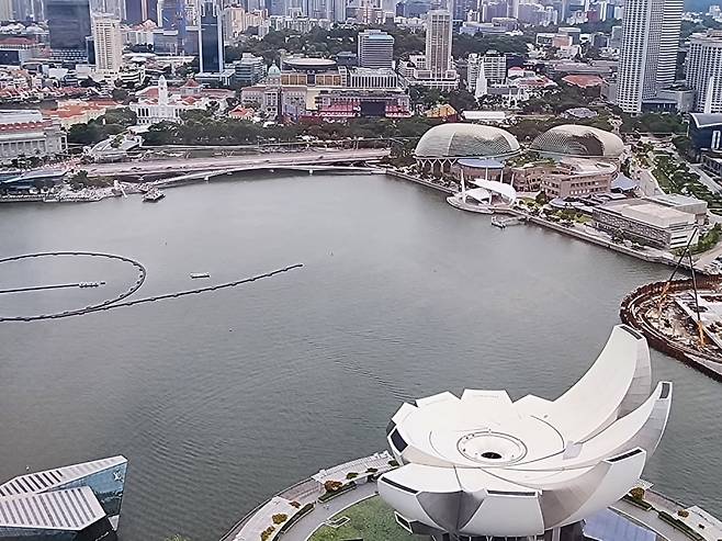 마리나 베이 워터프론트의 아트사이언스 뮤지엄