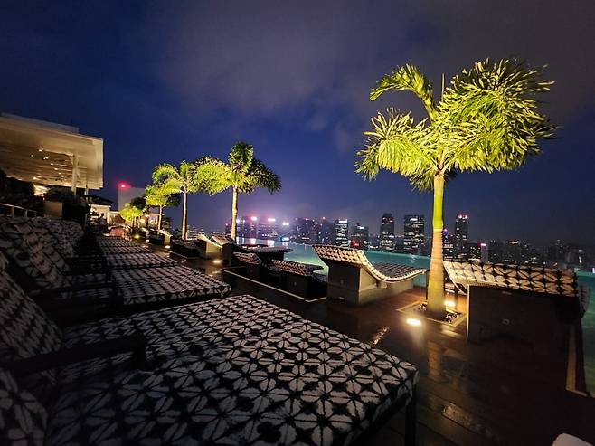 인피니티풀의 야경