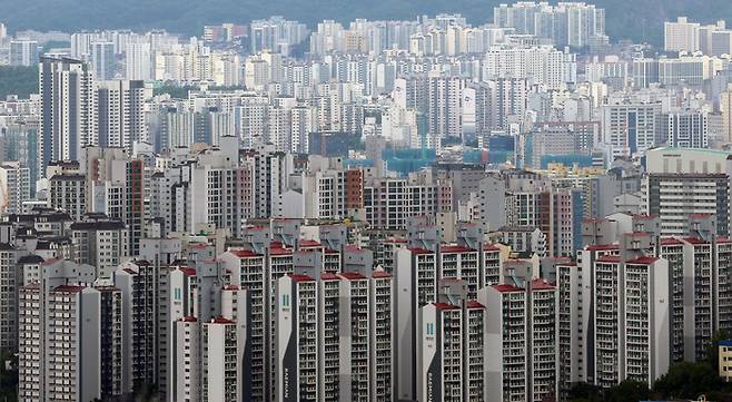 서울 남산에서 바라본 아파트 모습. [사진 = 뉴스1]