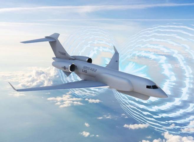 LIG넥스원이 한국형 전자전기 R&D 사업에 체계종합업체로 참여할 계획이다. 사진은 LIG넥스원이 체계통합을 추진하는 한국형 전자전기 형상. /사진=LIG넥스원