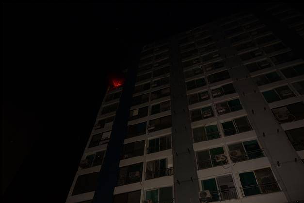 서울 도봉구 쌍문동 아파트 화재 [서울 도봉소방서 제공. 재판매 및 DB 금지]