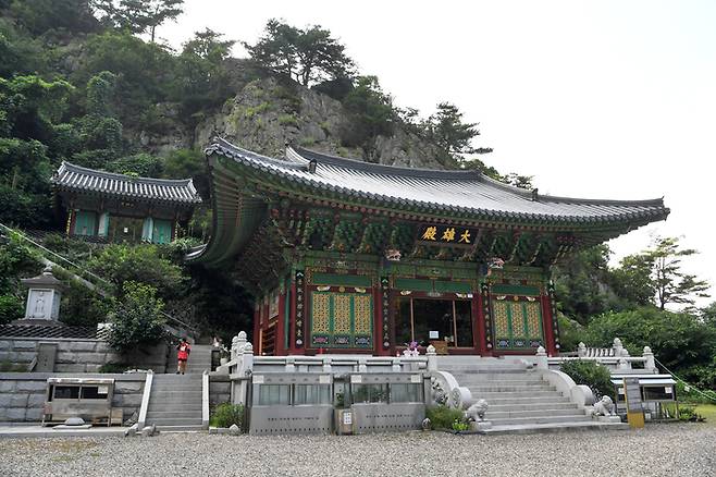 1900년대 초 조선국권회복단 중앙총부가 앞산 안일사에서 출범했다. 이후 광복단, 광복회 등이 결성되며 안일사는 국내 독립운동의 출발점이 됐다. 사진은 안일사 대웅전 모습.