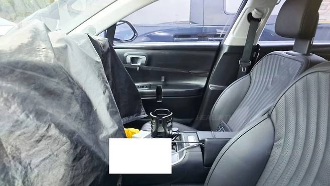 그랜저 페이스리프트 테스트카 실내 스파이샷