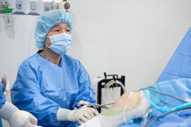 최 호 원장. [사진=부산 연세척병원]