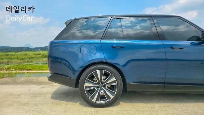 랜드로버 레인지로버 AB p550e SWB