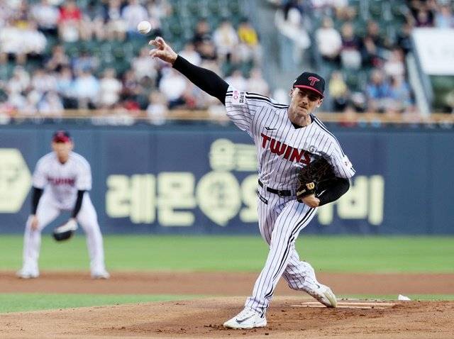 한국 무대 데뷔 후 13이닝 연속 무실점 중인 LG 톨허스트. 뉴시스