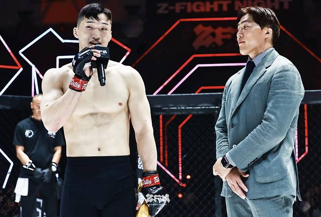 UFC 입성에 도전하는 장윤성(왼쪽). 사진=ZFN 공식 홈페이지