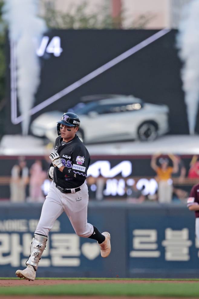 20일 광주 키움전에서 시즌 2호 홈런을 기록한 김석환이 베이스를 돌고 있다. KIA 제공
