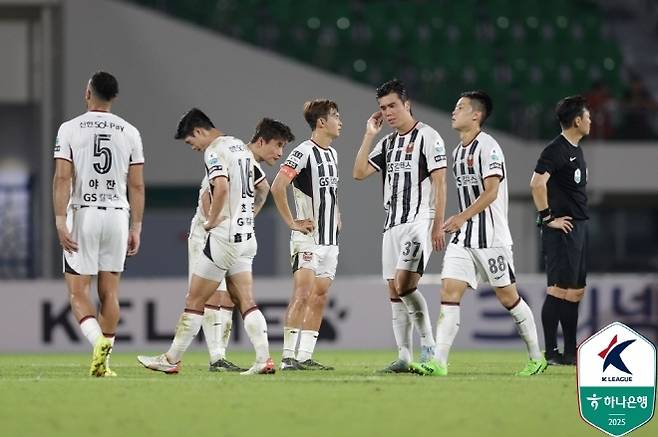 박장한결(사진 맨 오른쪽). 사진=한국프로축구연맹